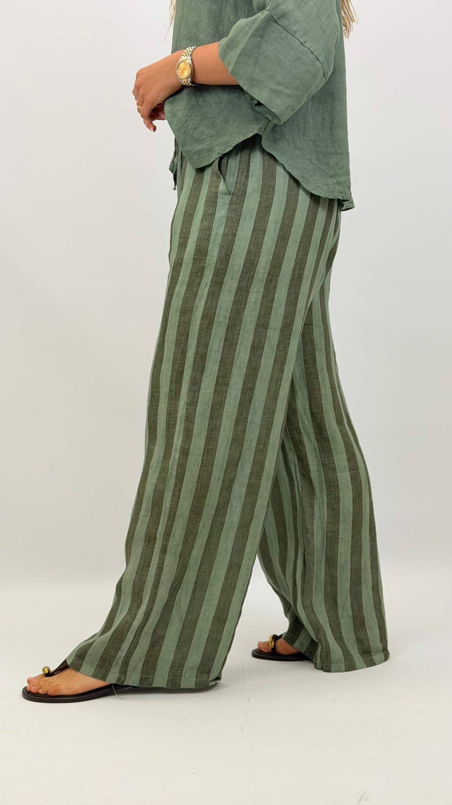 Calça linho risca tons verde