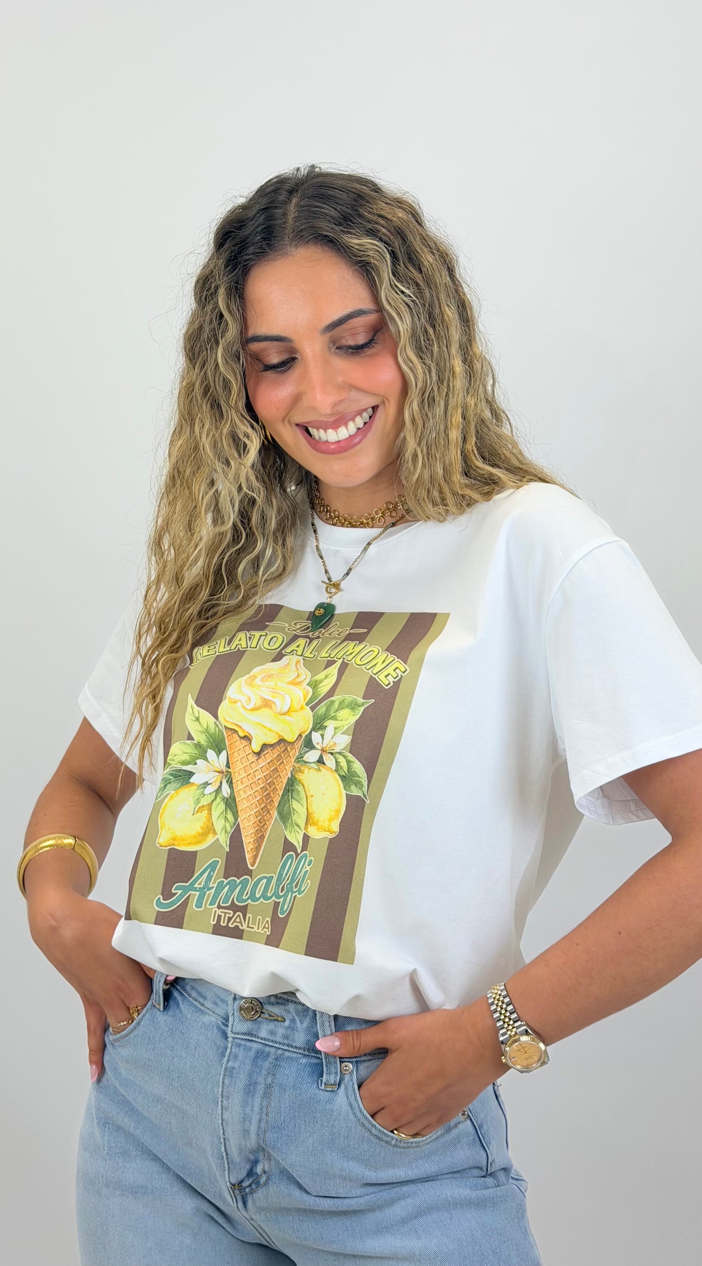 T-shirt branca com estampado gelado limão