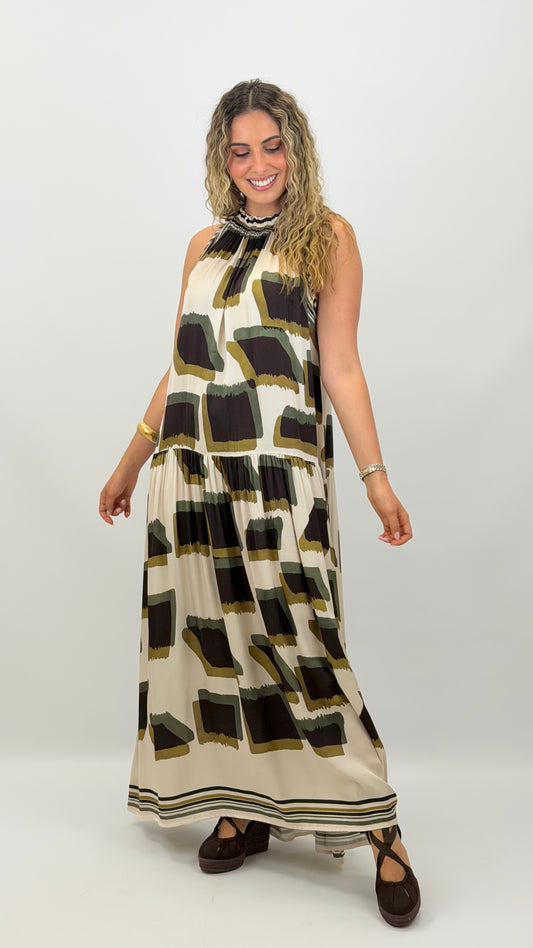Vestido cavado fundo creme estampados tons castanho e verde