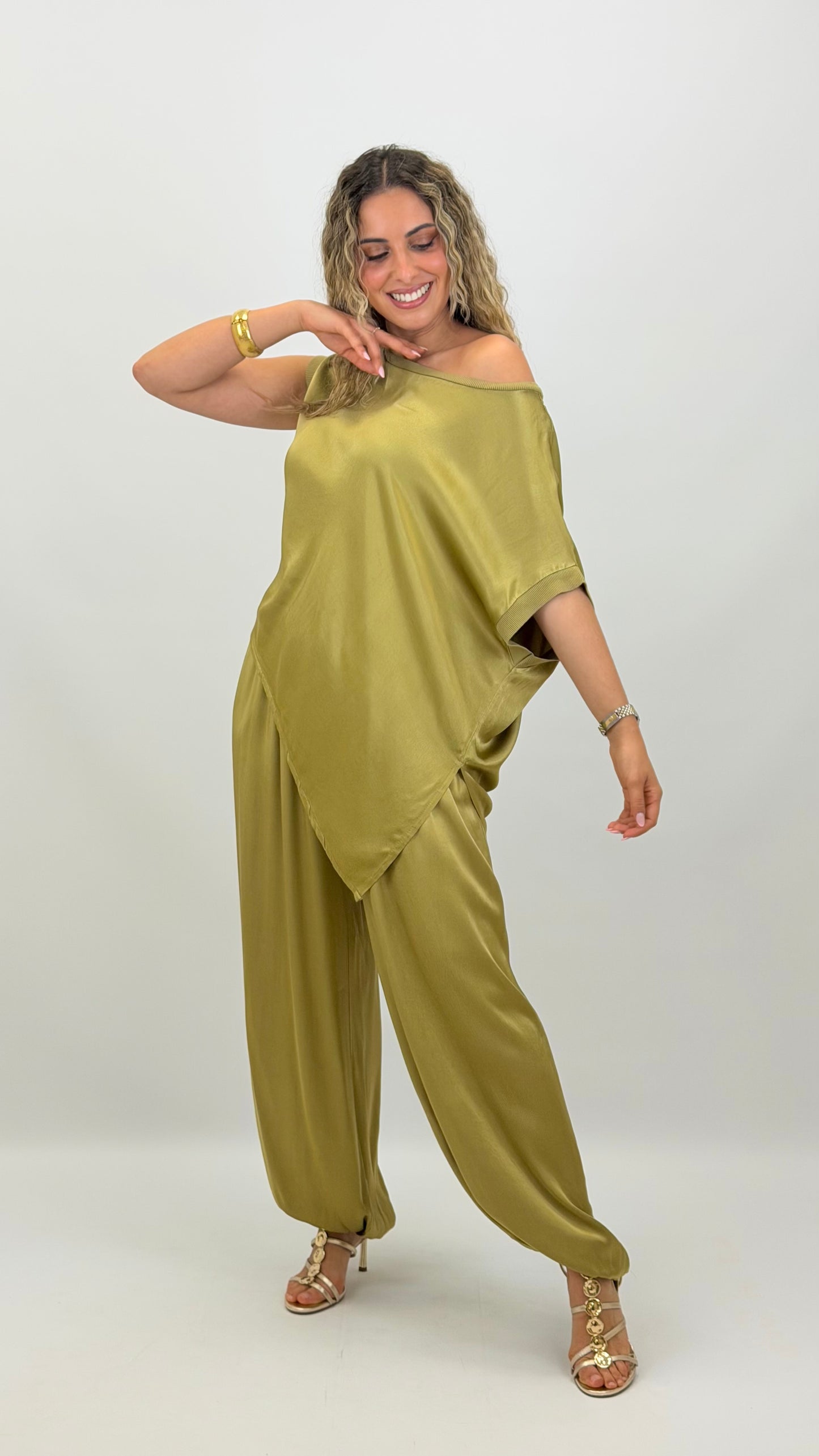 Calça bombacha acetinada verde-pistachio