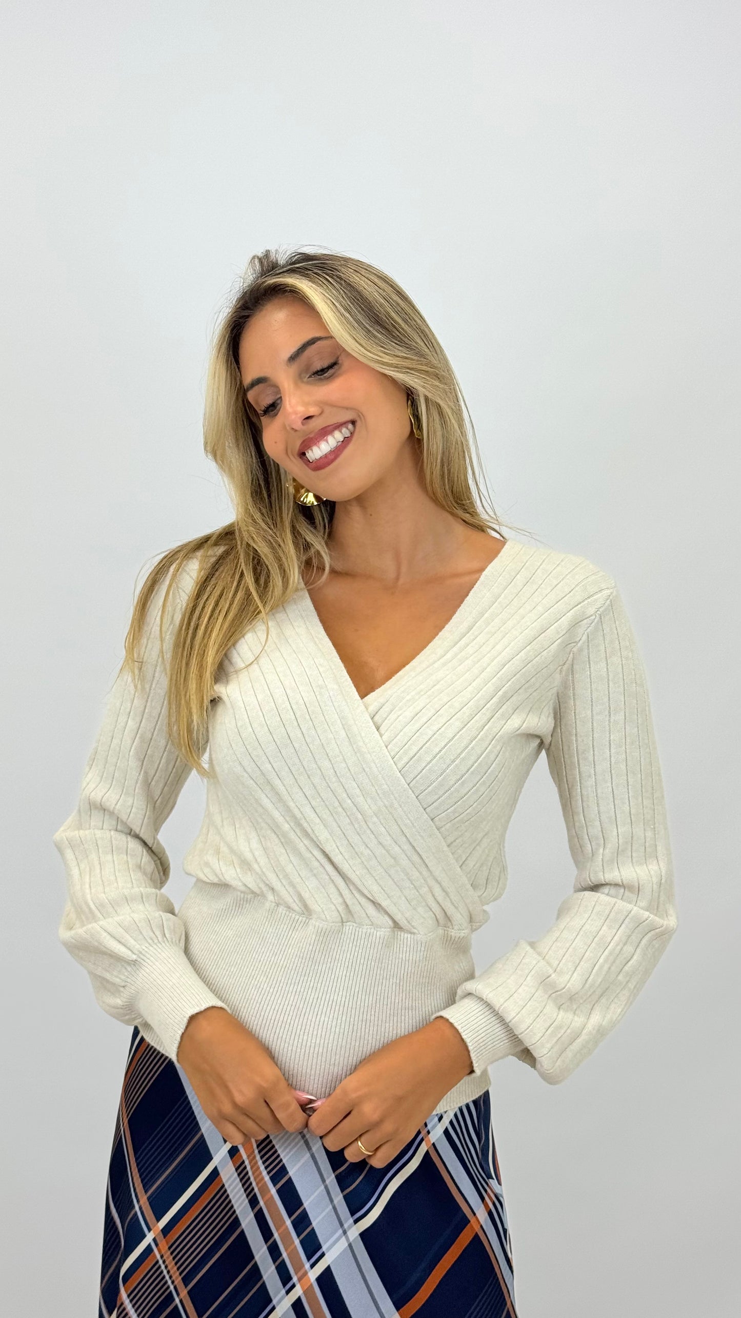 Camisola malha canelada pérola