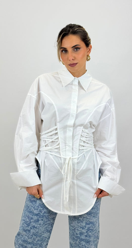 Camisa comprida branca com cordões