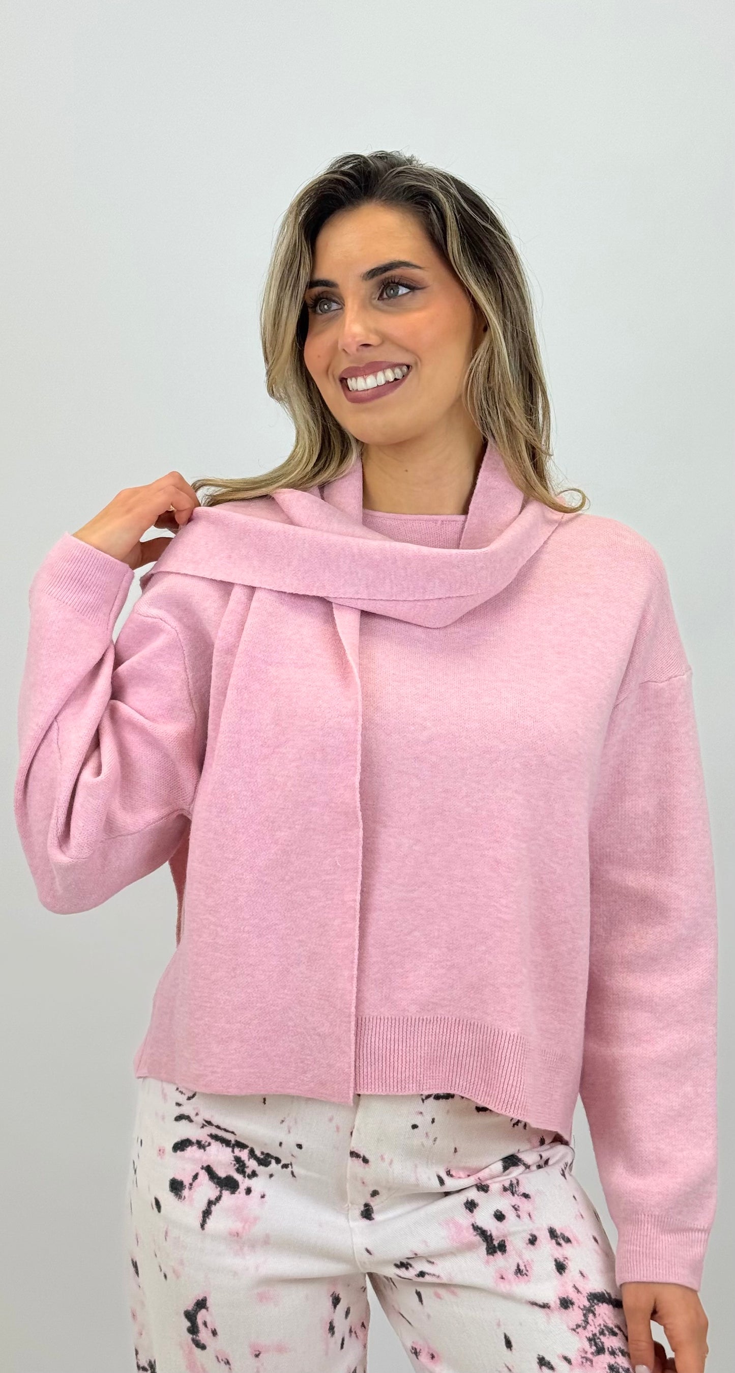 Camisola malha rosa com cachecol