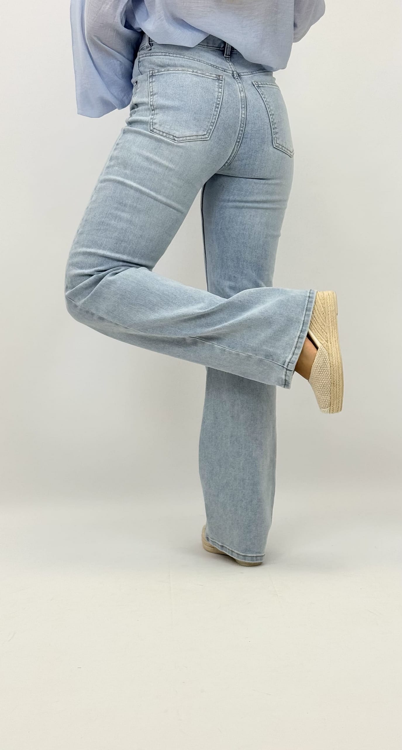 Calça ganga fecho sobreposto wide-leg