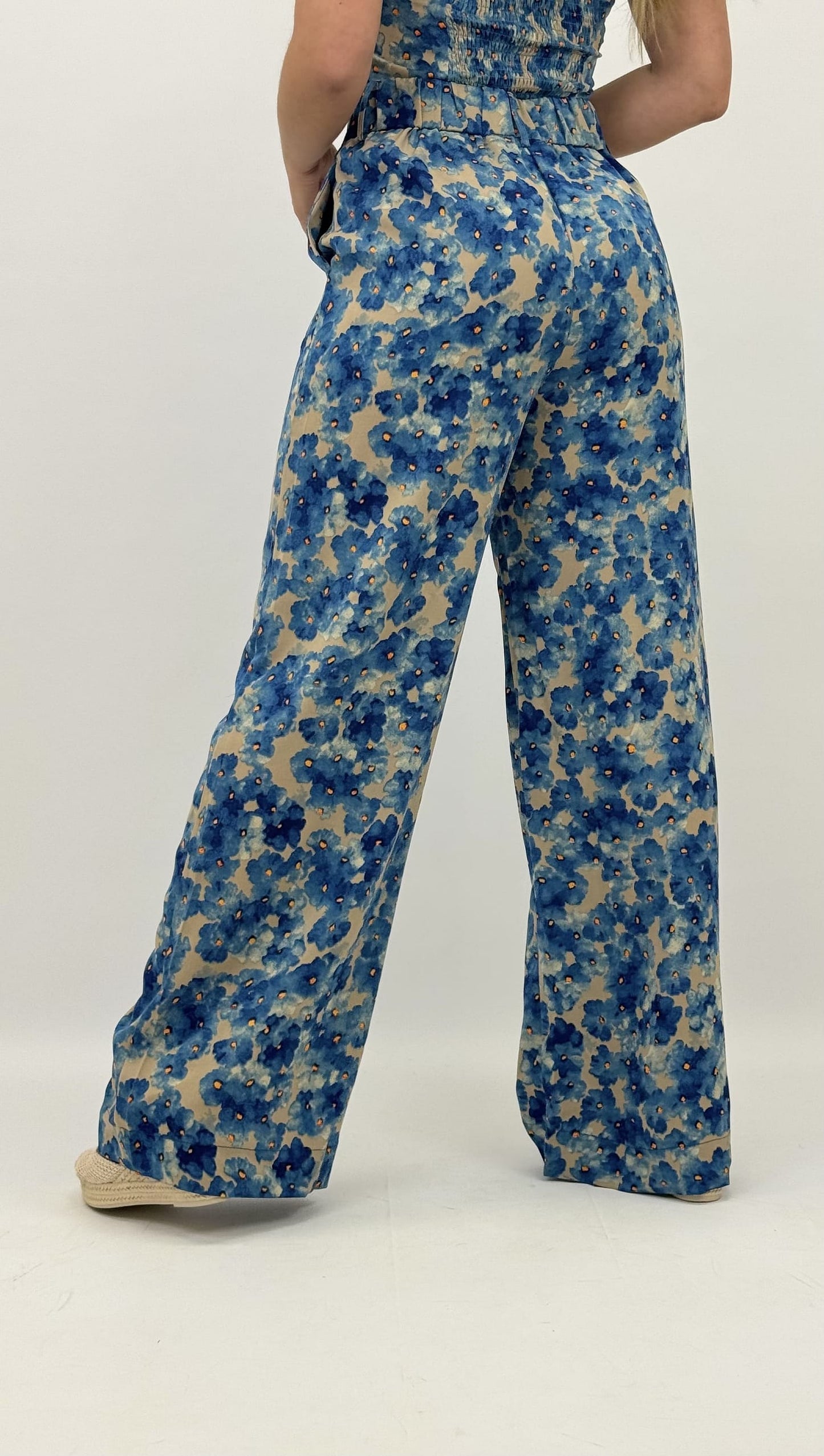 Calça/pantalona floral tons azul